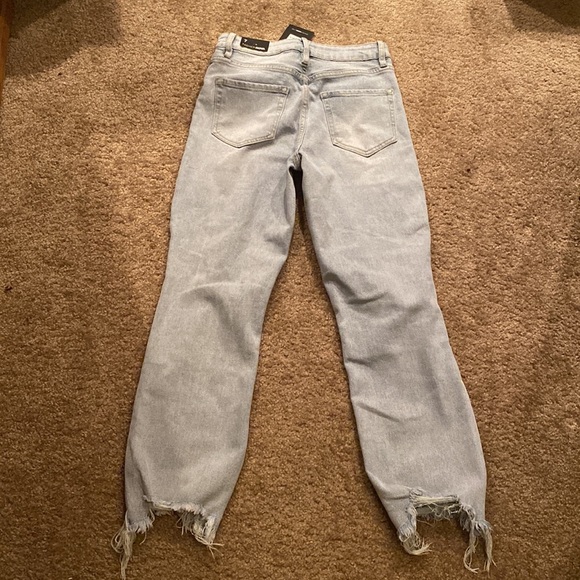 Fashion Nova jeans distressed denim - Picture 4 of 4